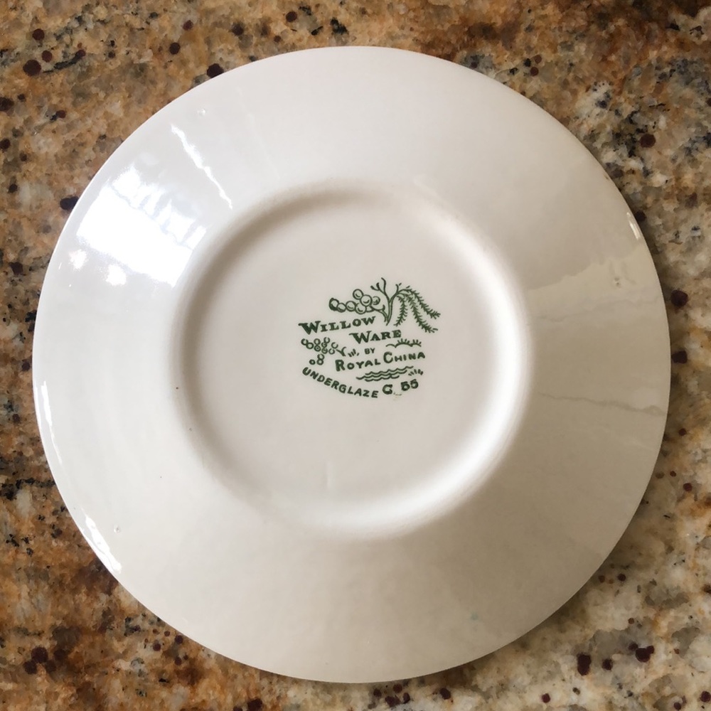 Vintage Willow Ware by Royal China Saucer Plate - Picture 5 of 5